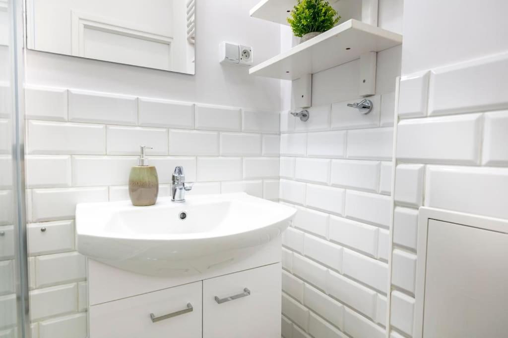 Apartament Sielecka 52 - 4Os Apartament Warszawa Zewnętrze zdjęcie